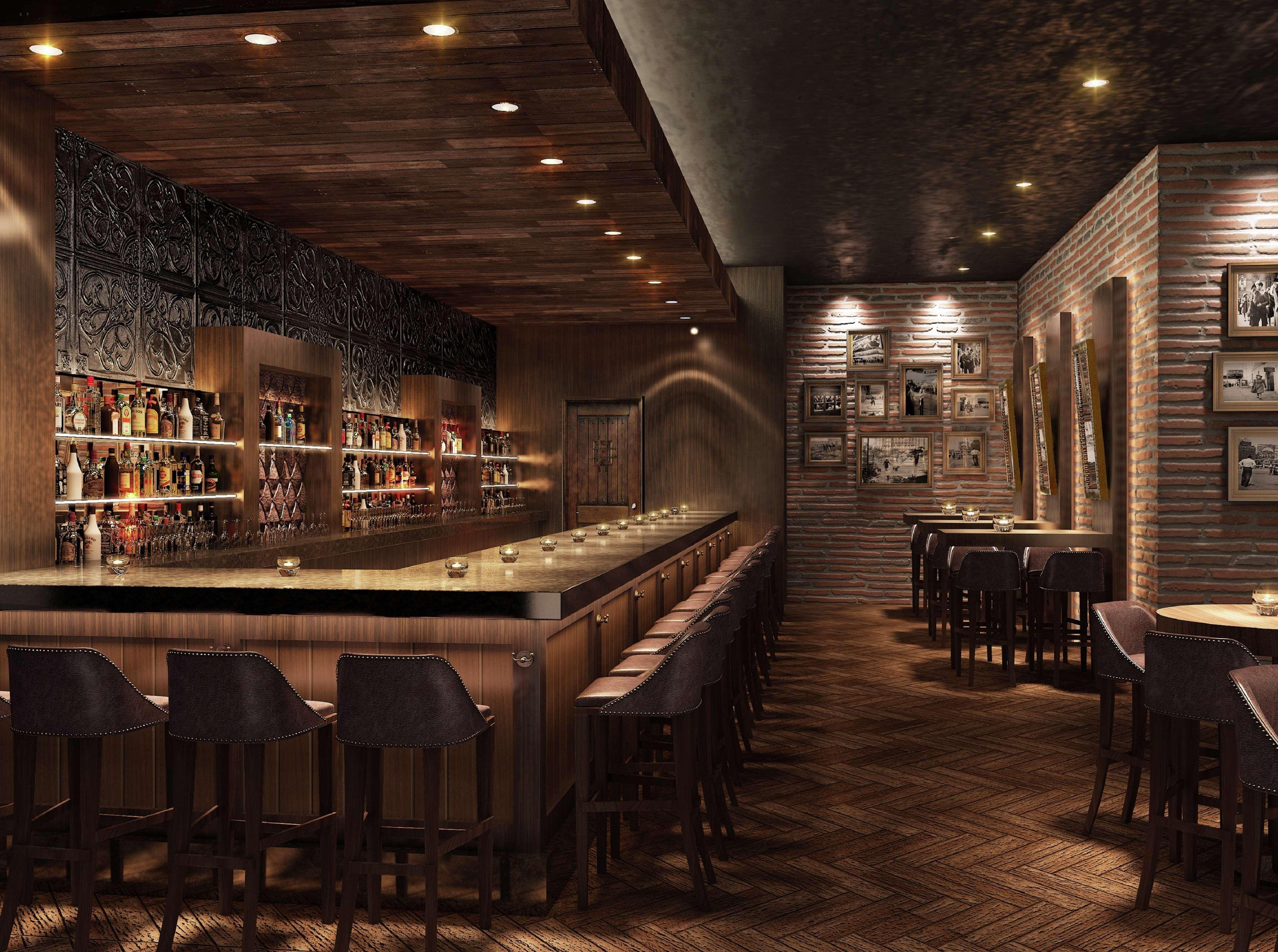 Doubletree By Hilton Doha - Al Sadd Hotel Buitenkant foto The interior of the bar