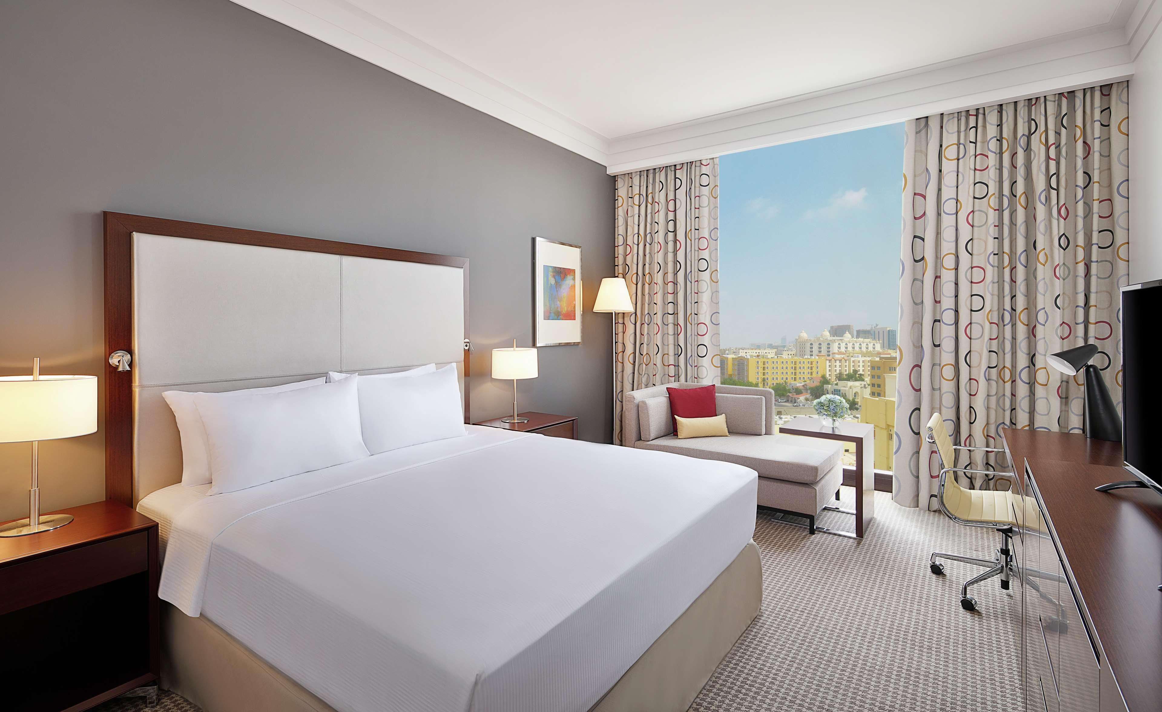 Doubletree By Hilton Doha - Al Sadd Hotel Buitenkant foto
