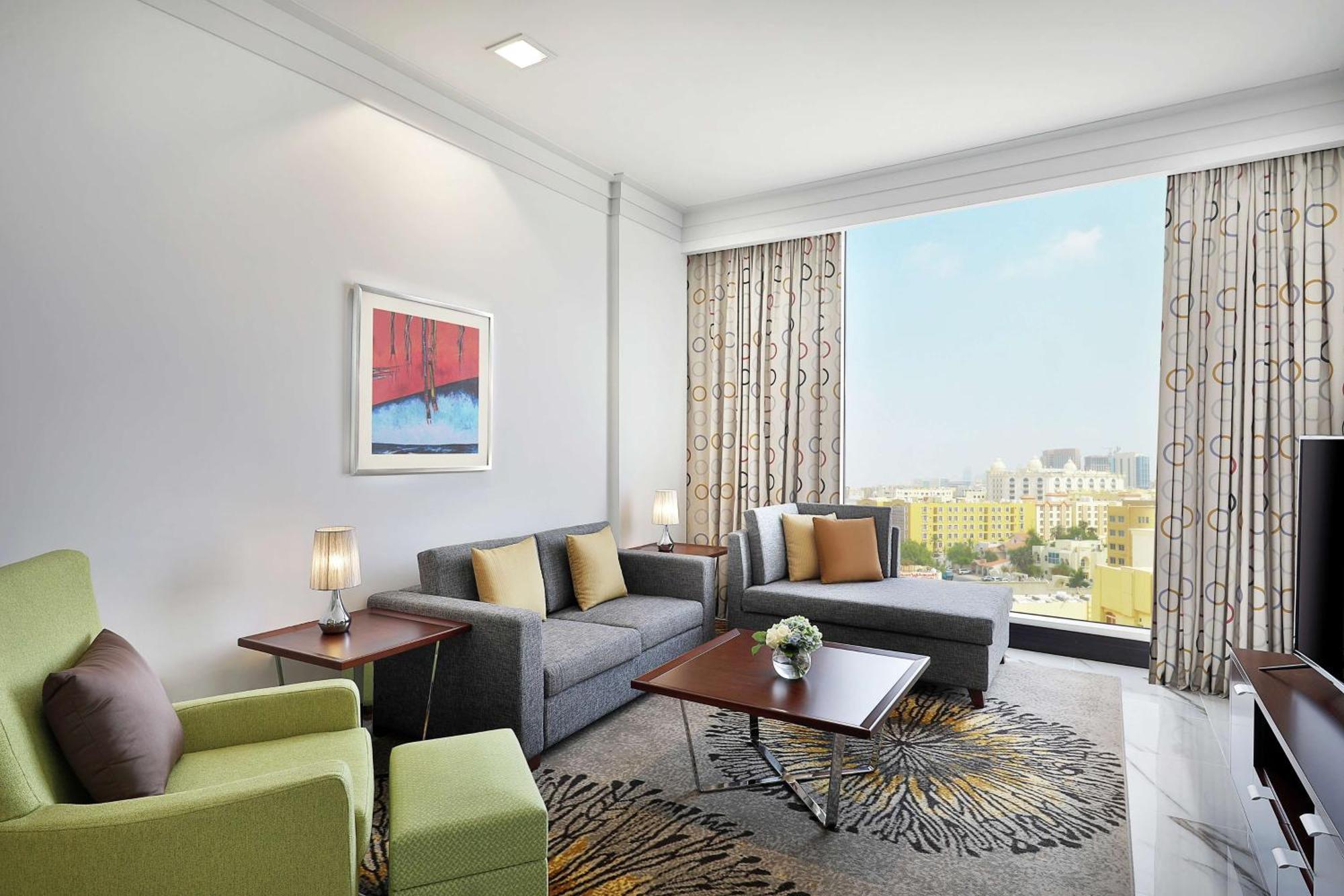 Doubletree By Hilton Doha - Al Sadd Hotel Buitenkant foto Living room